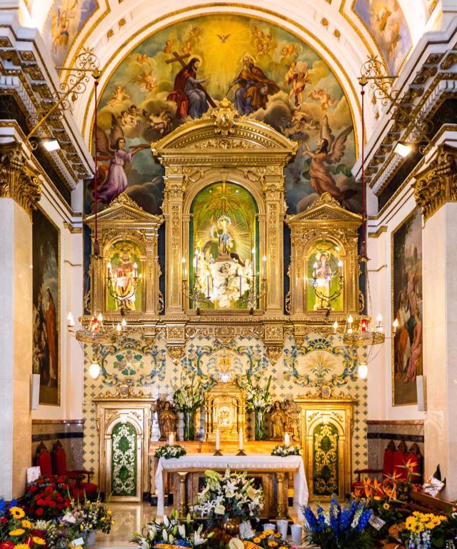 Interior de la iglesia