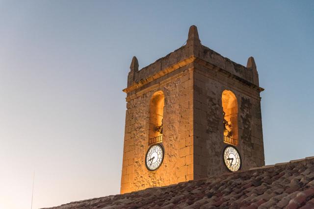 Campanario de lado